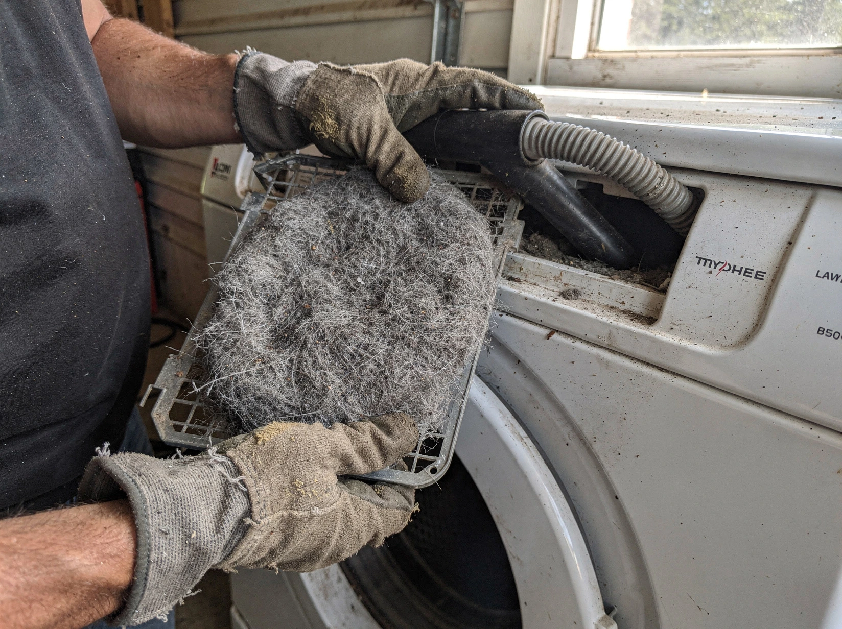 Cleaning Dryer Lint Trap service in Aurora, CO